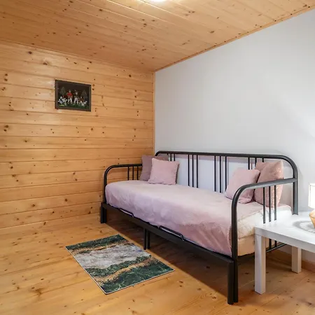 Apartment Tatraholiday - Bialy Potok #2 *